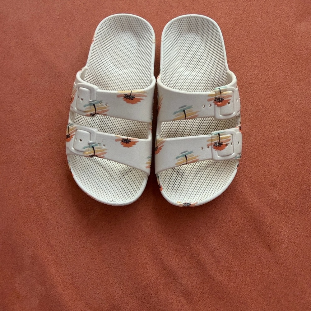 Stylish Kids Sandals with Colorful Design